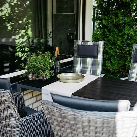 Apartment Am