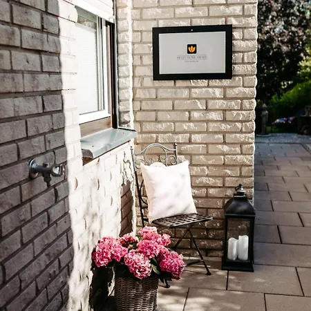 Apartment Am *